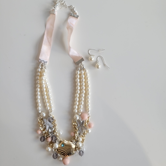 Avon | Enchanting Sea Statement Necklace & Earrings Gift Set - Picture 2 of 11